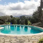 Holiday home Espectacular Casa Con Piscina Sobremazas