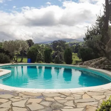 Дом отдыха Espectacular Casa Con Piscina Собремасас