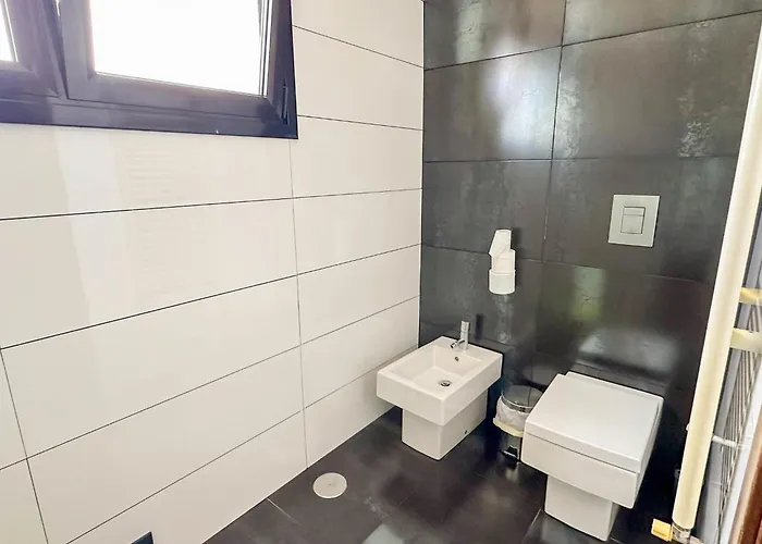 Espectacular Casa Con Piscina * Sobremazas